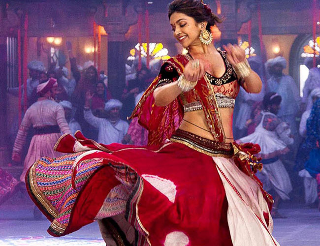 How to learn bollywood dancing