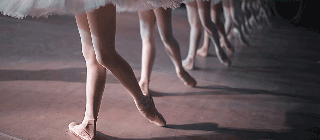 How do ballerinas dance on their toes