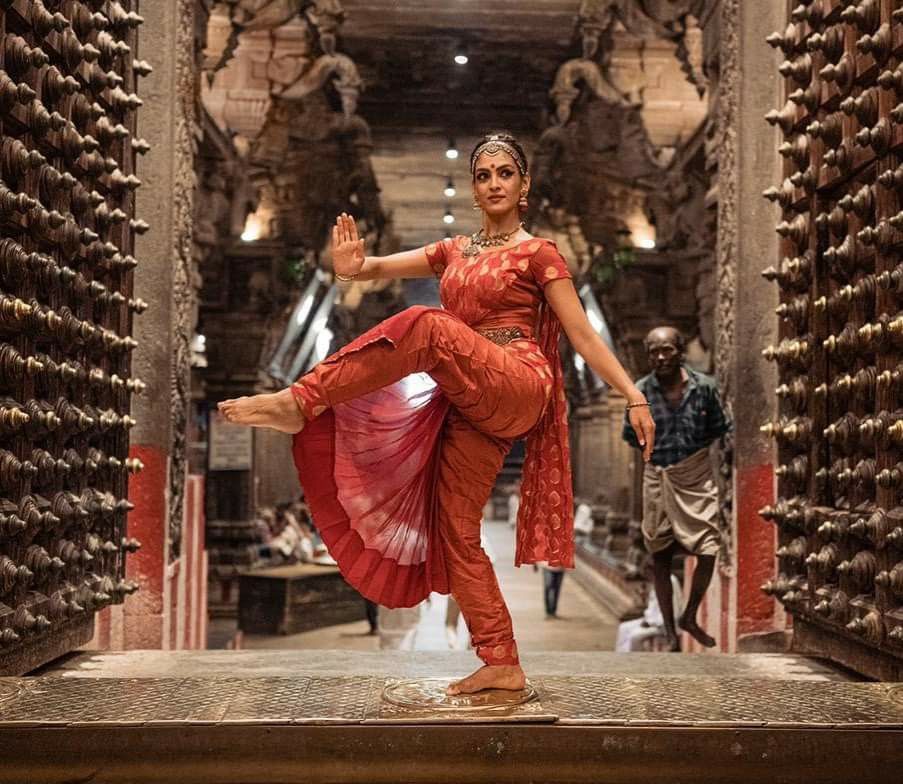 How many dance styles are there in india