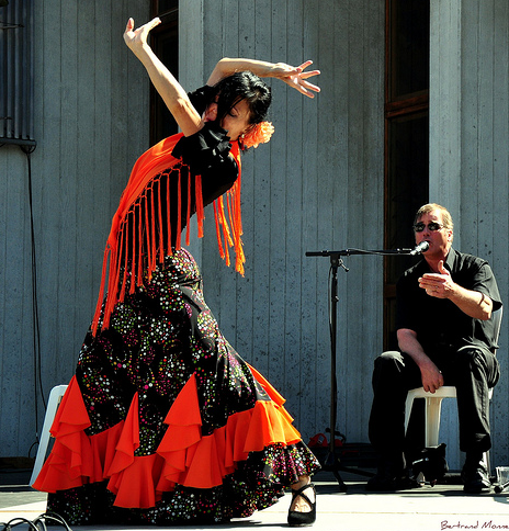 How to dance spanish