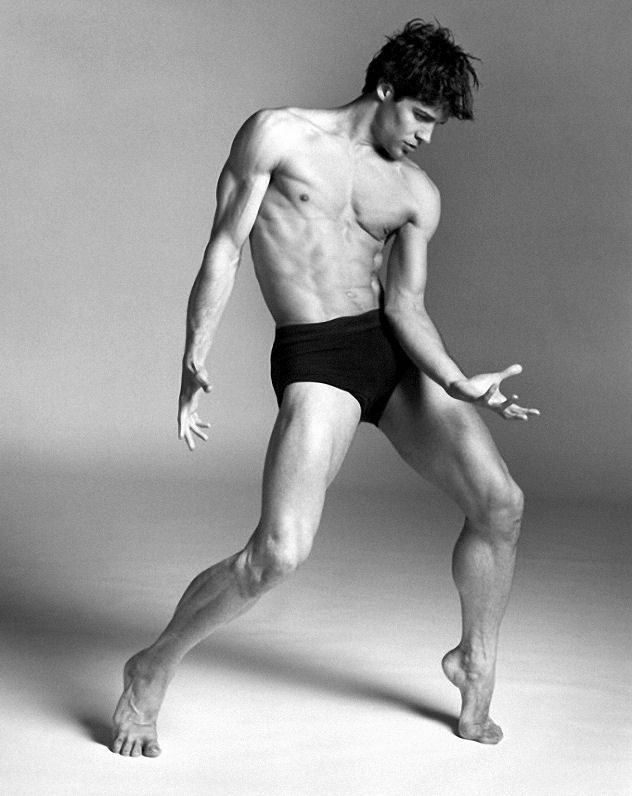 How to get a male ballet dancer body